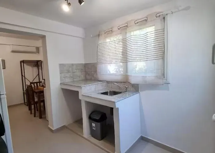 The Garden House In Paradisi *