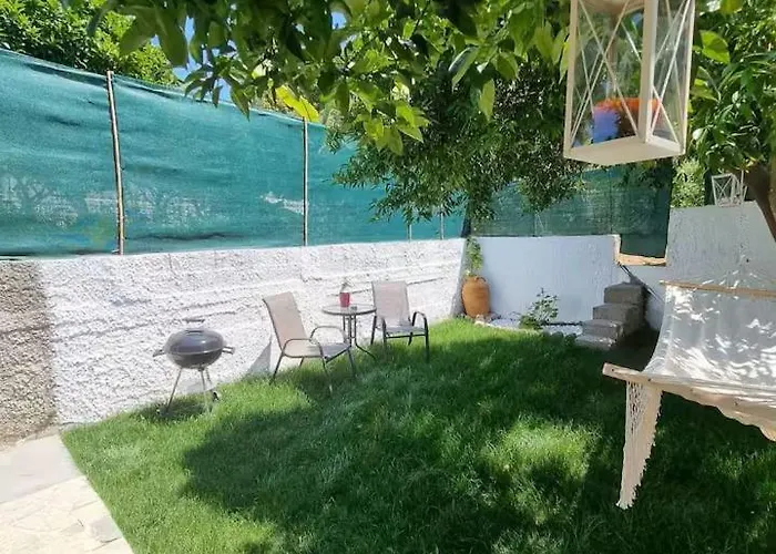 The Garden House In Paradisi Casa vacanze *