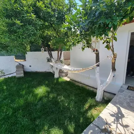 The Garden House In Paradisi * Paradisi (Rhodes)