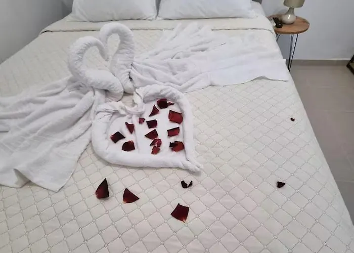 The Garden House In Paradisi Paradeísion