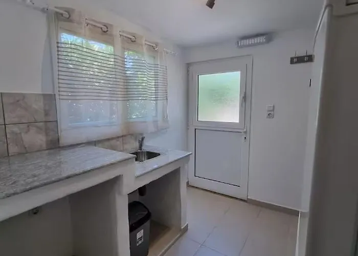 The Garden House In Paradisi